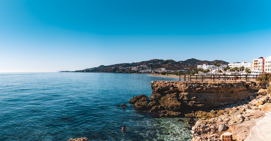 Svenskar hittar till Nerja